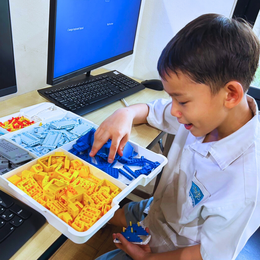 Future Ready Education : AI Robotics Coding – Plookpanya School